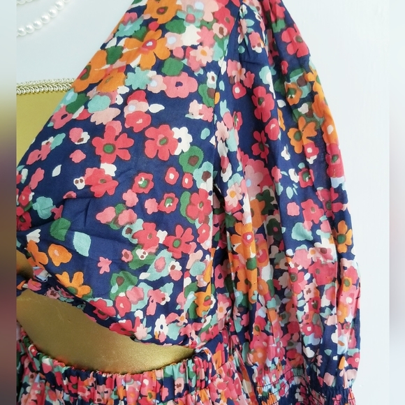 Floral Cut-Out Front Midi Dress - Picture 7 of 16